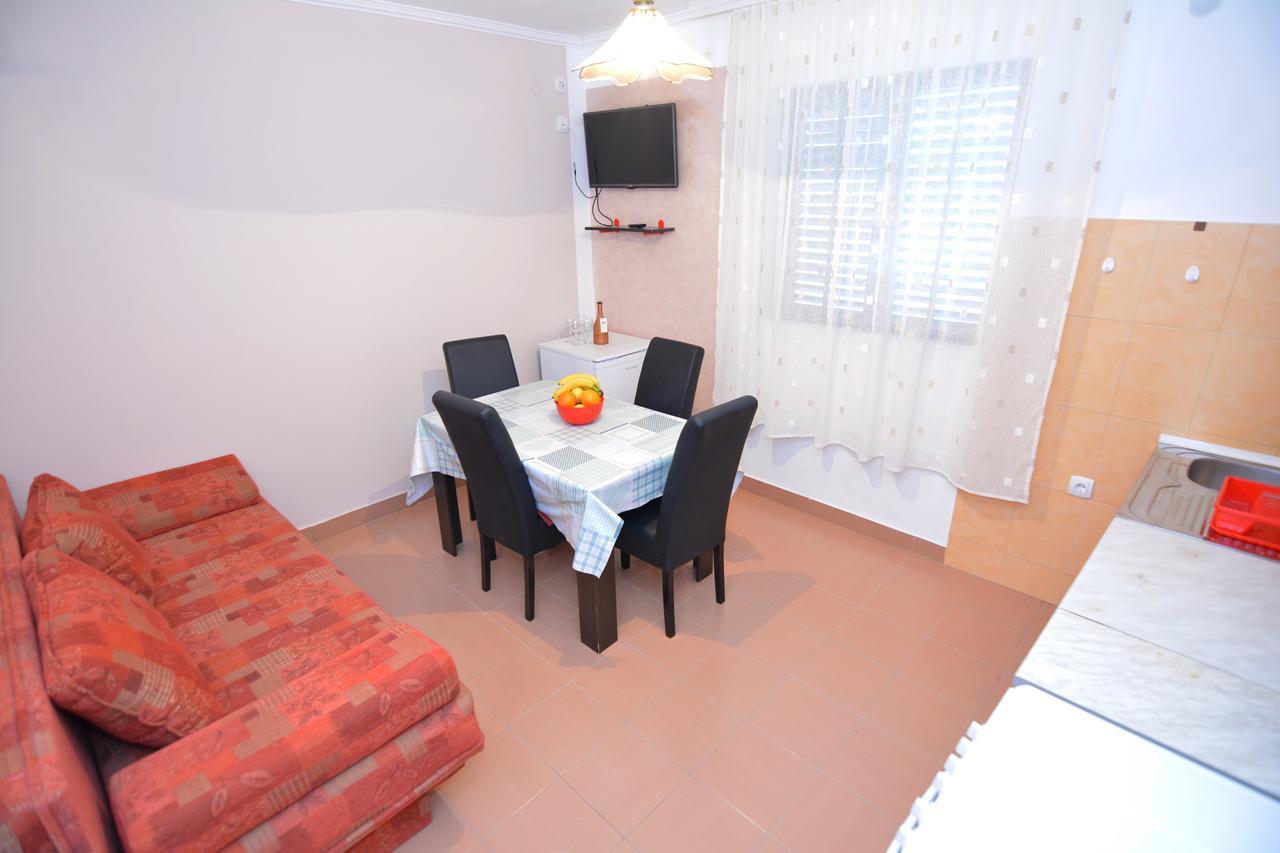 Apartments Jovana Petrovazzo Esterno foto