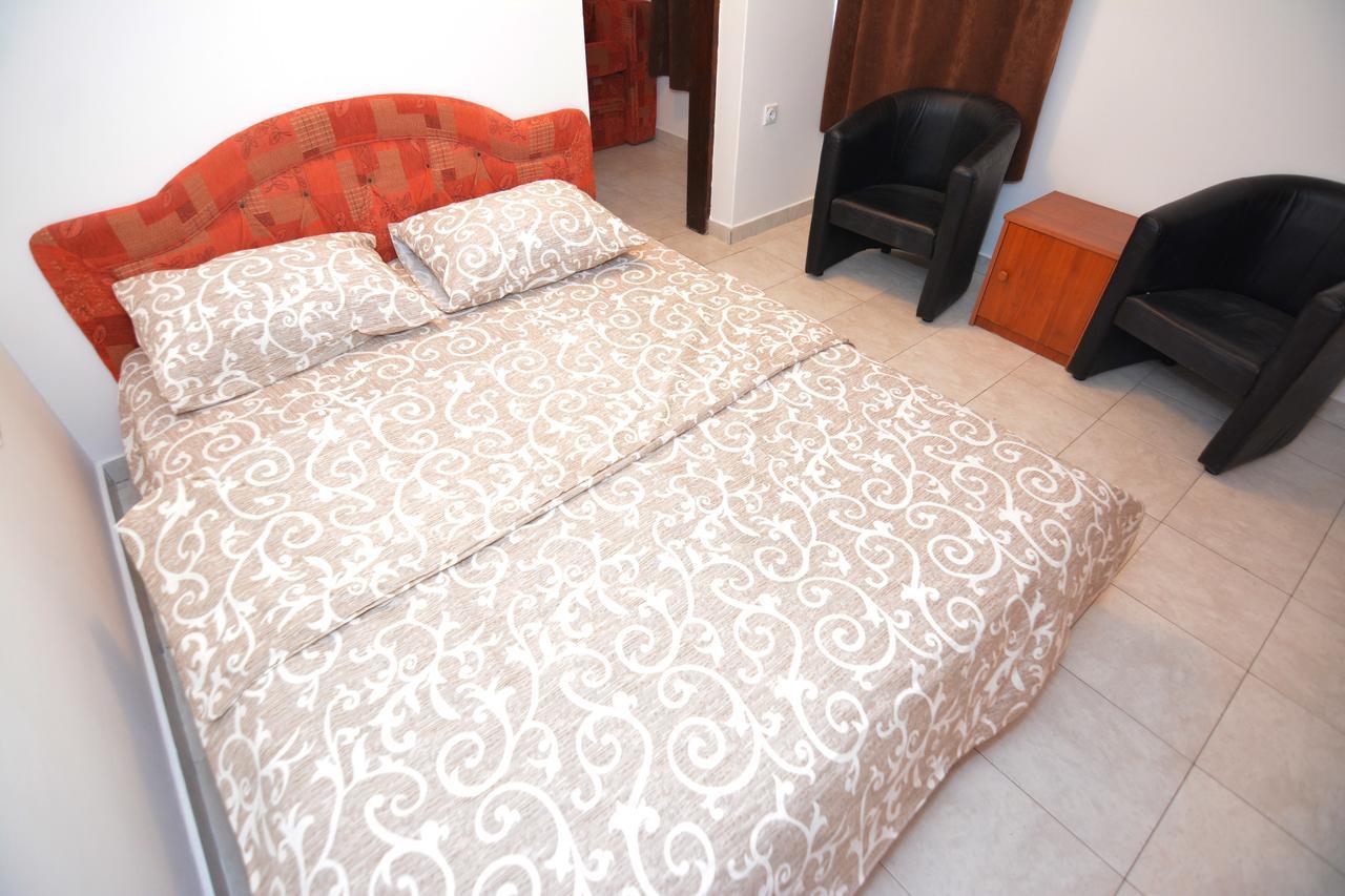 Apartments Jovana Petrovazzo Esterno foto